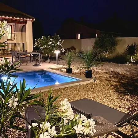 Les Lauriers Blancs Air-Conditioned Villa With Swimming Pool *