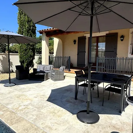 Les Lauriers Blancs Air-Conditioned Villa With Swimming Pool Holiday home L'Isle-sur-la-Sorgue