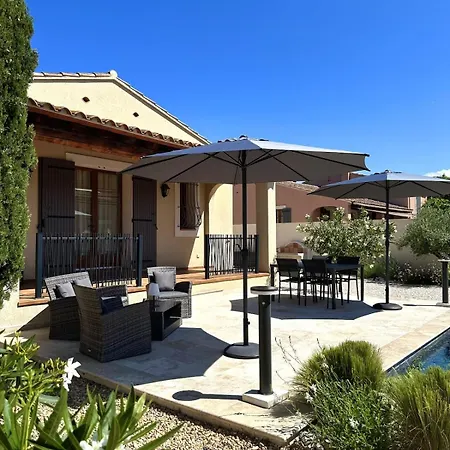 Holiday home Les Lauriers Blancs Air-Conditioned Villa With Swimming Pool