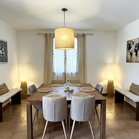 Holiday home Les Lauriers Blancs Air-Conditioned Villa With Swimming Pool *